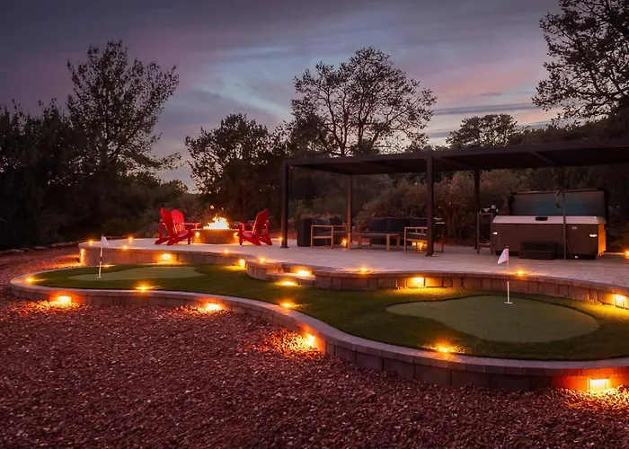 New! Amazing Views In Uptown | Hot Tub | Sleeps 9 Holiday home